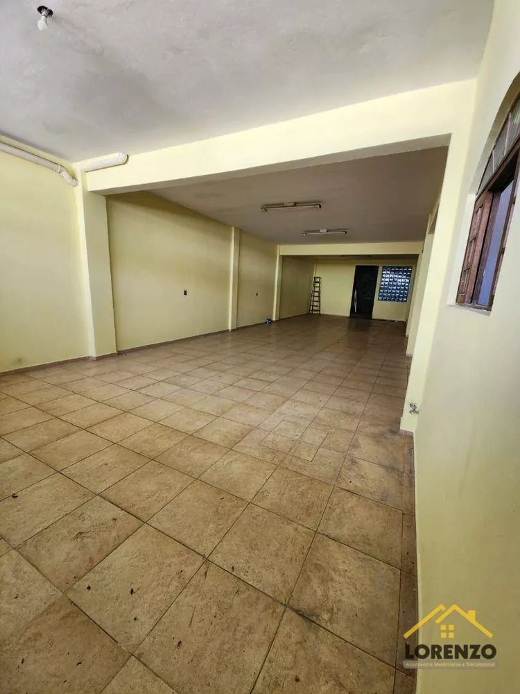 Sobrado, 3 quartos, 354 m² - Foto 2