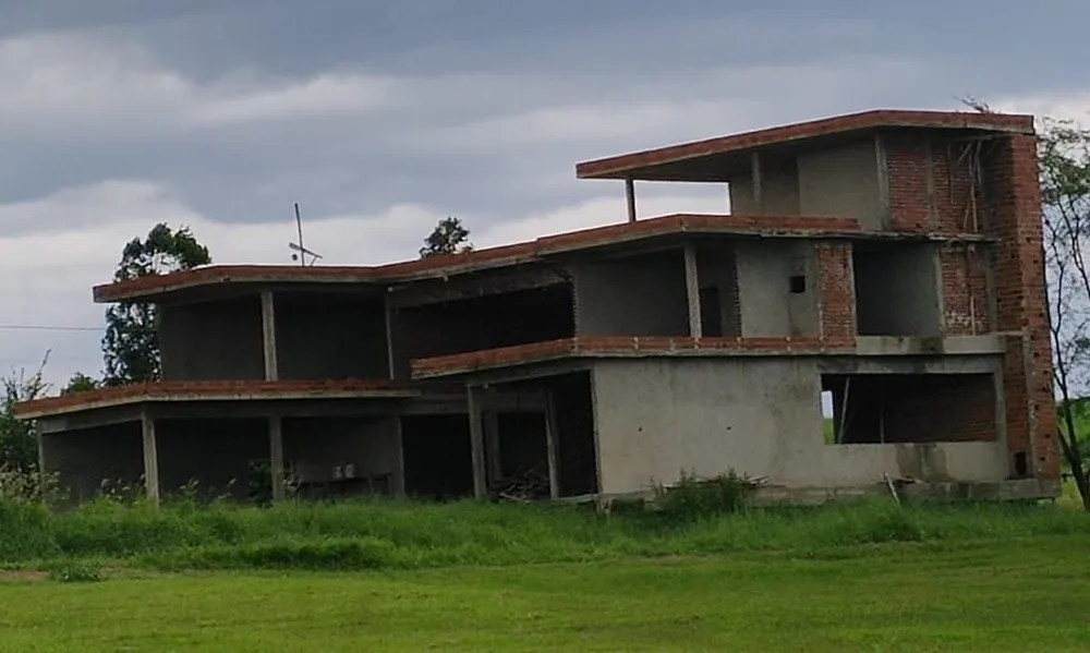 Sobrado, 3 quartos, 615 m² - Foto 1