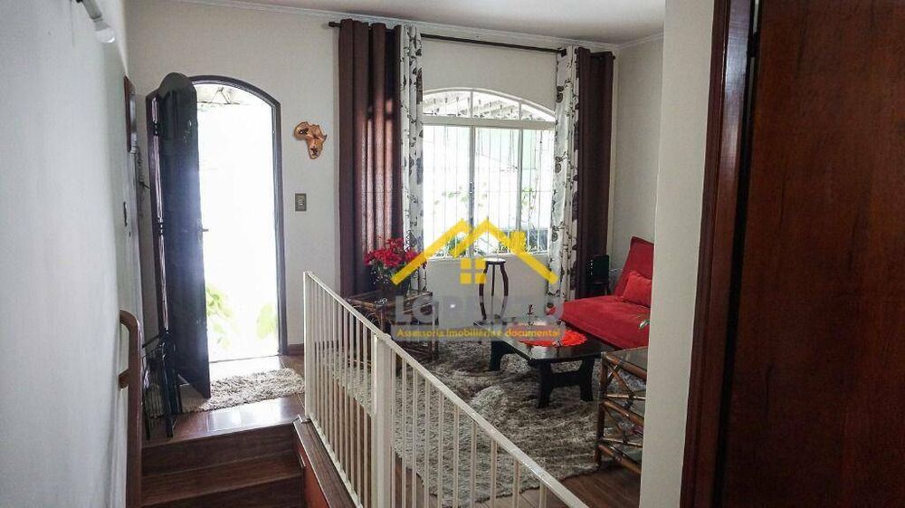 Casa, 4 quartos, 200 m² - Foto 2
