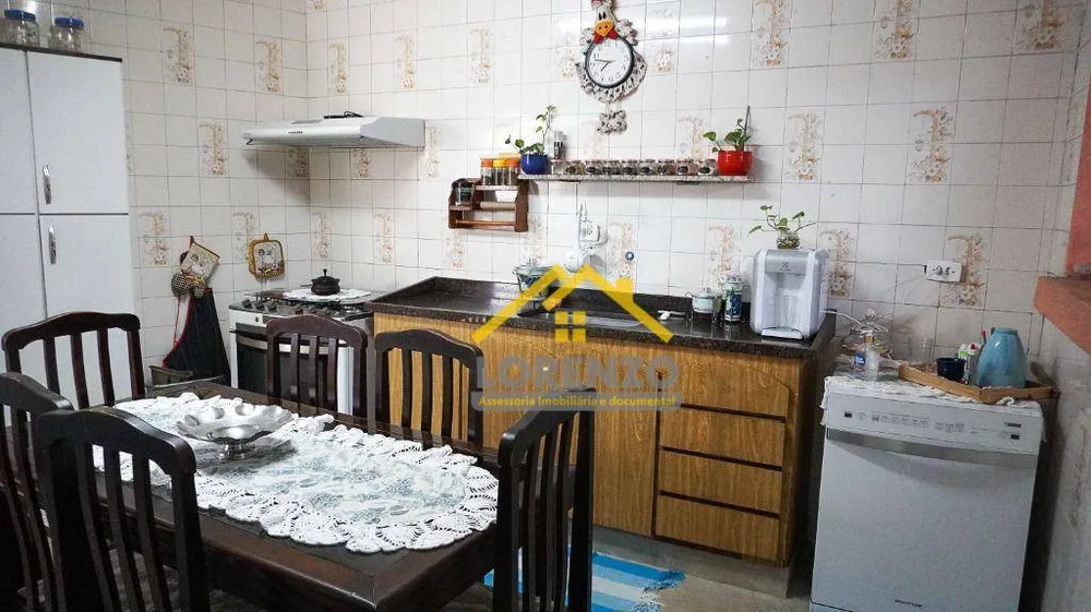 Casa, 4 quartos, 200 m² - Foto 11
