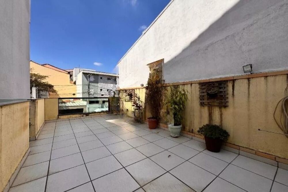 Sobrado, 3 quartos, 238 m² - Foto 1