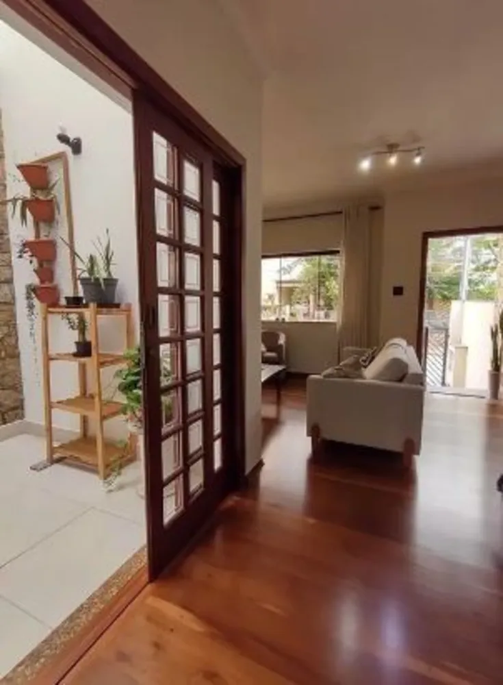 Sobrado, 3 quartos, 257 m² - Foto 2