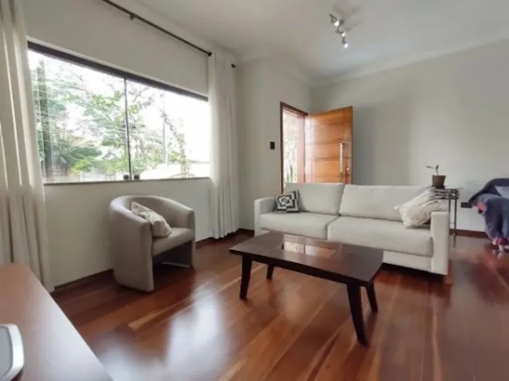 Sobrado, 3 quartos, 257 m² - Foto 1