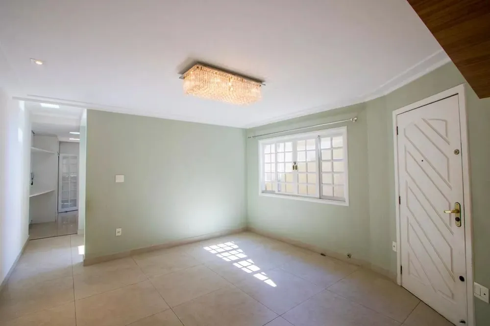 Sobrado, 5 quartos, 210 m² - Foto 2