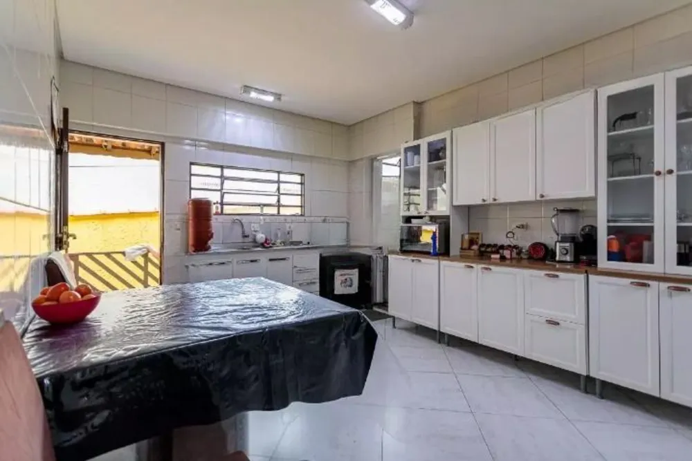 Sobrado, 5 quartos, 258 m² - Foto 3