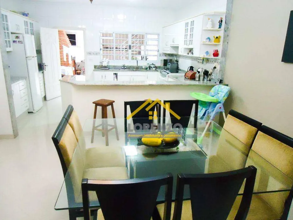 Sobrado, 3 quartos, 290 m² - Foto 1