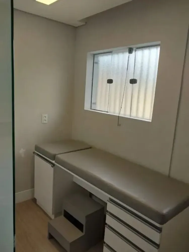 Casa, 4 quartos, 214 m² - Foto 3