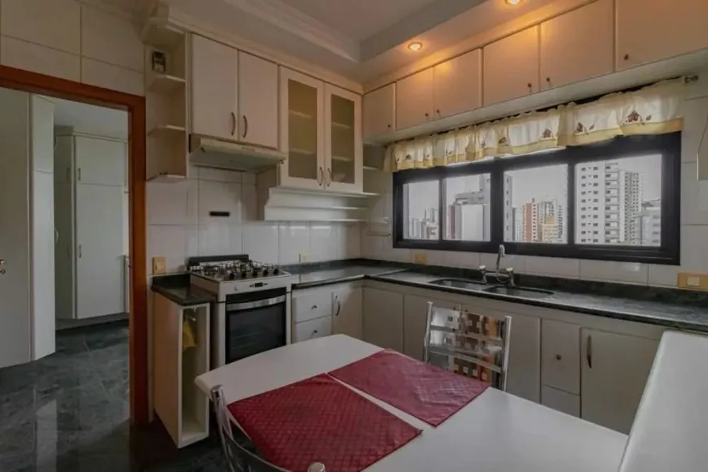 Apartamento, 4 quartos, 210 m² - Foto 2