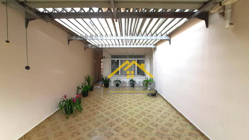 Sobrado, 3 quartos, 229 m² - Foto 1