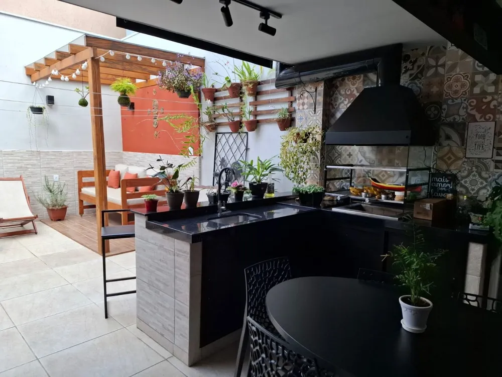 Sobrado, 3 quartos, 211 m² - Foto 2