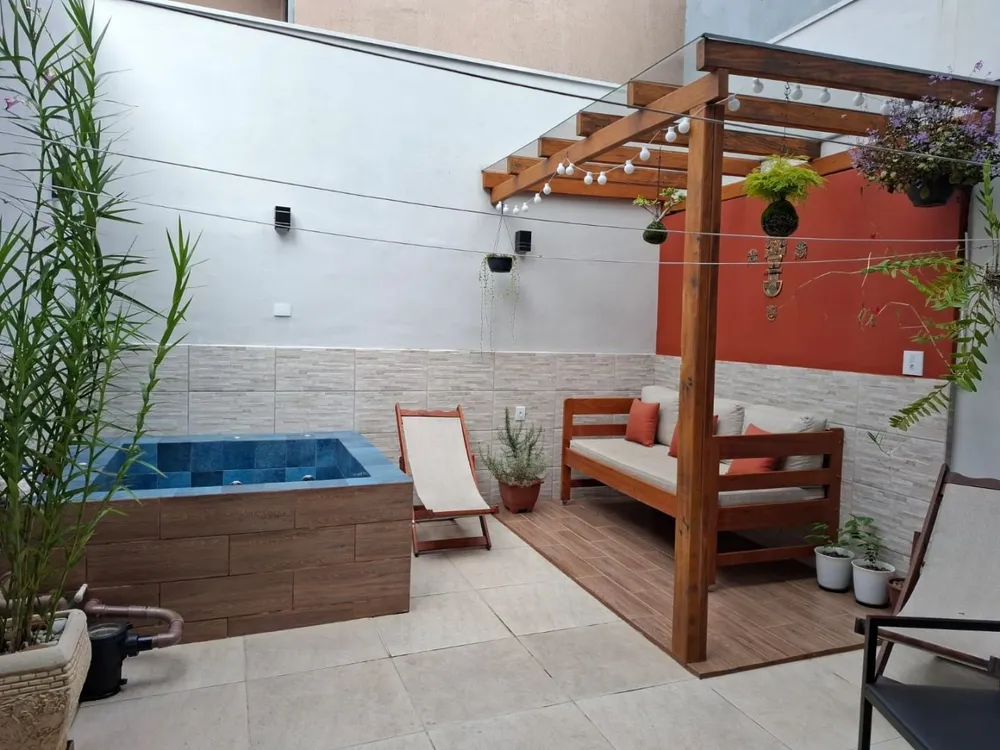 Sobrado, 3 quartos, 211 m² - Foto 1