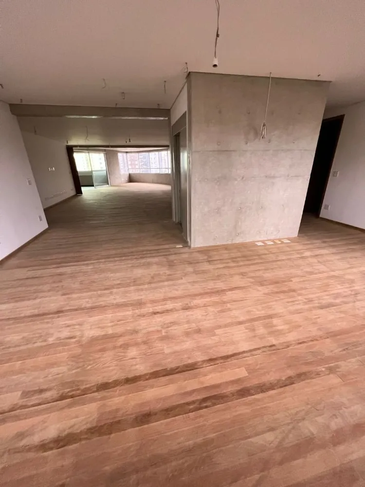 Apartamento, 4 quartos, 275 m² - Foto 1