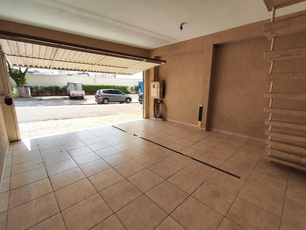 Sobrado, 3 quartos, 285 m² - Foto 2