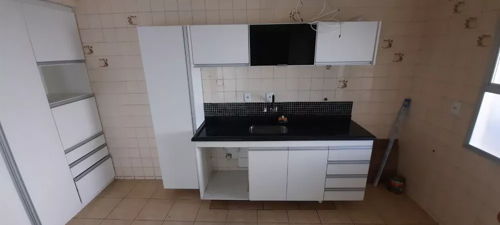 Apartamento à venda com 2 quartos, 89m² - Foto 3