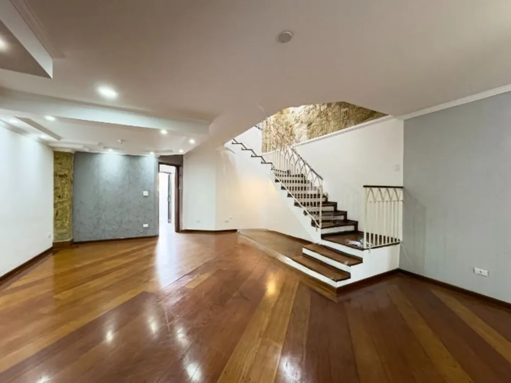 Sobrado, 3 quartos, 250 m² - Foto 1