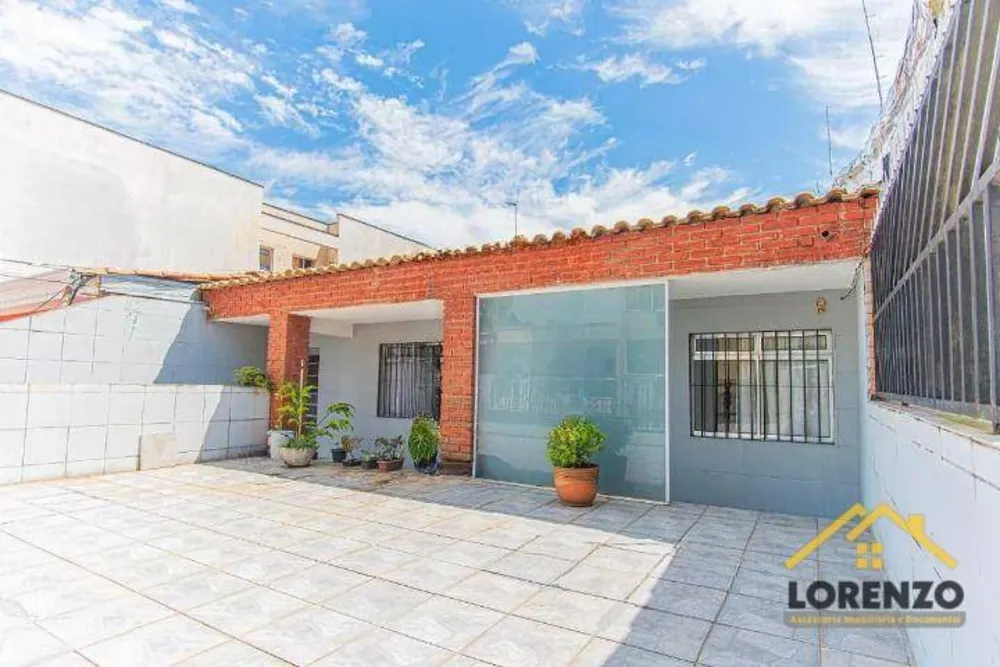 Casa, 3 quartos, 192 m² - Foto 1