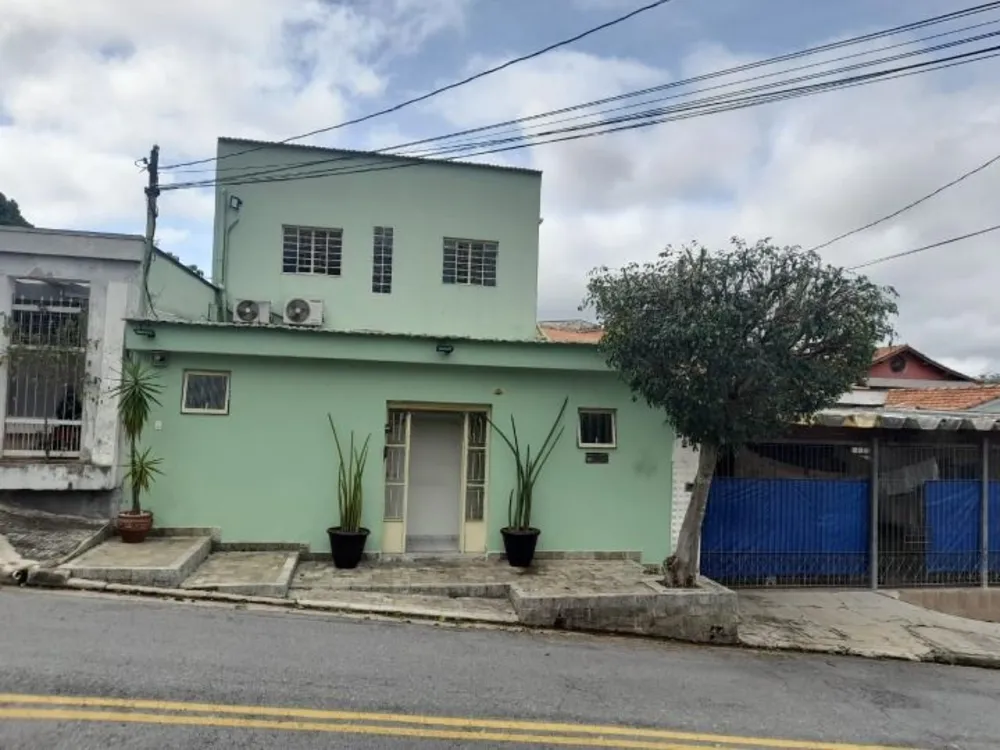 Sobrado, 8 quartos, 226 m² - Foto 3