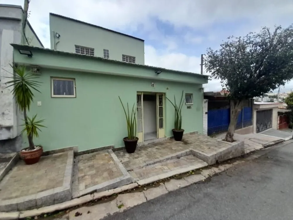 Sobrado, 8 quartos, 226 m² - Foto 1