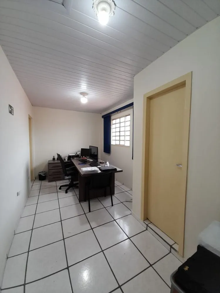 Sobrado, 8 quartos, 226 m² - Foto 5