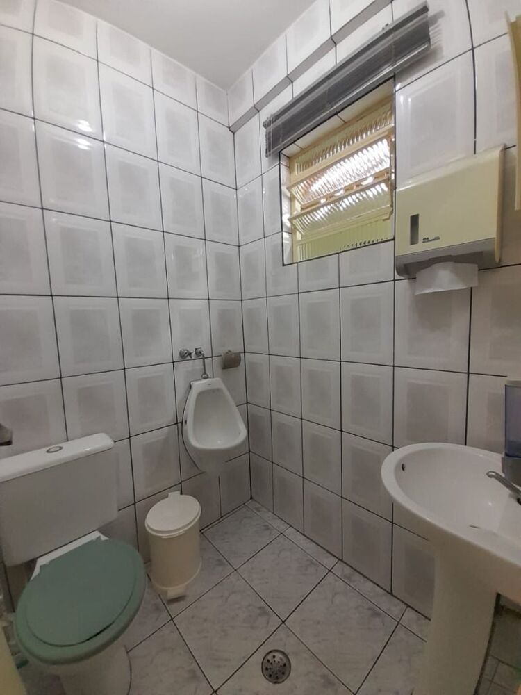Sobrado, 8 quartos, 226 m² - Foto 2