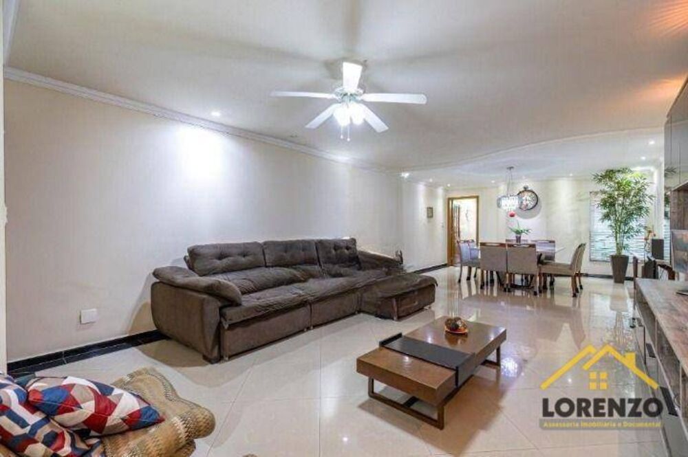 Sobrado, 4 quartos, 302 m² - Foto 1