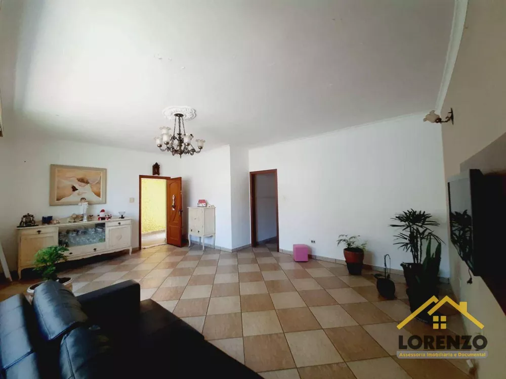 Casa à venda com 3 quartos, 311M2 - Foto 4