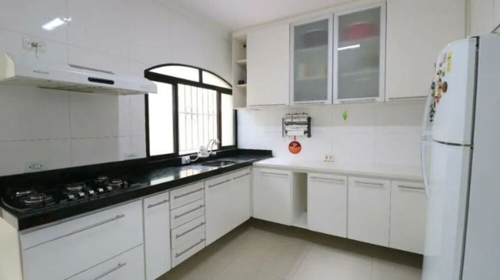 Sobrado, 3 quartos, 217 m² - Foto 2