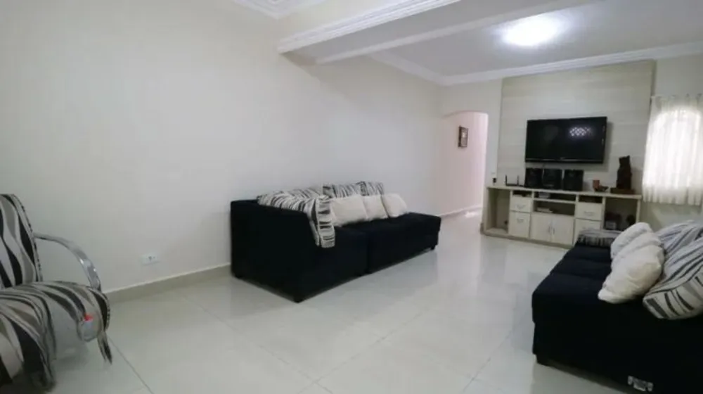 Sobrado, 3 quartos, 217 m² - Foto 1