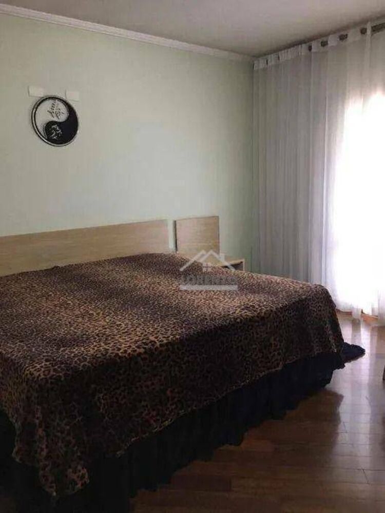 Sobrado, 3 quartos, 289 m² - Foto 2
