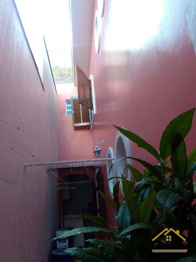 Sobrado, 6 quartos, 193 m² - Foto 4
