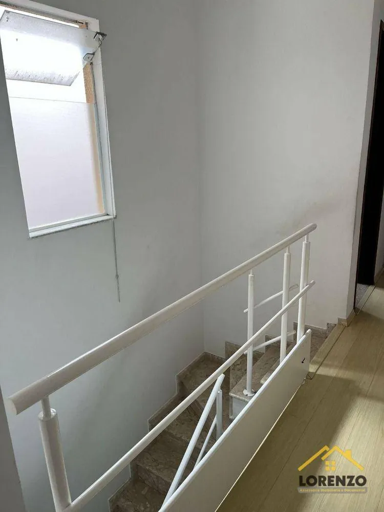 Sobrado, 3 quartos, 232 m² - Foto 2