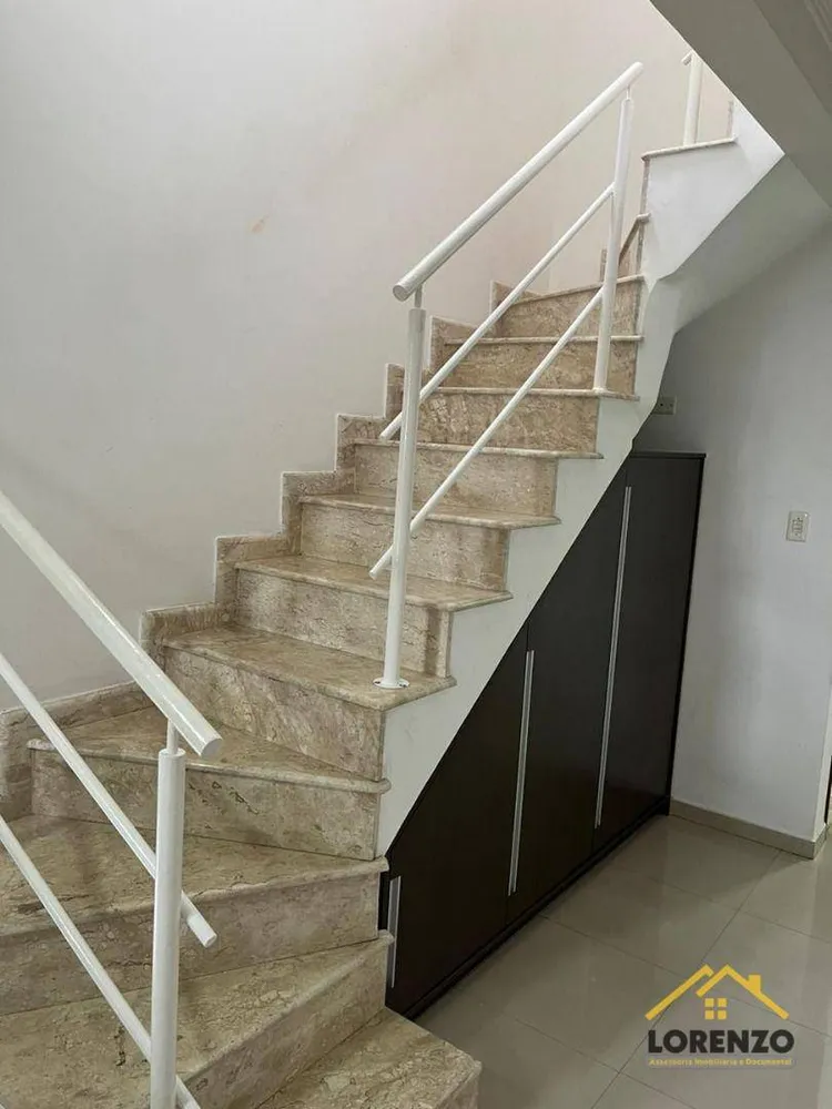 Sobrado, 3 quartos, 232 m² - Foto 4