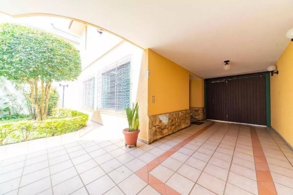 Sobrado à venda com 4 quartos, 400m² - Foto 2