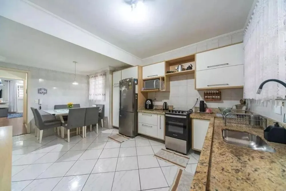 Sobrado, 3 quartos, 280 m² - Foto 1
