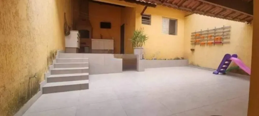 Sobrado, 3 quartos, 236 m² - Foto 2
