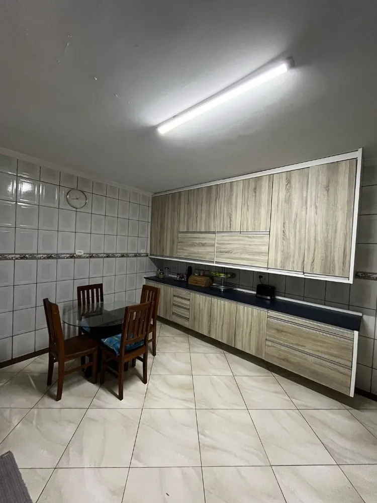 Sobrado, 3 quartos, 200 m² - Foto 2