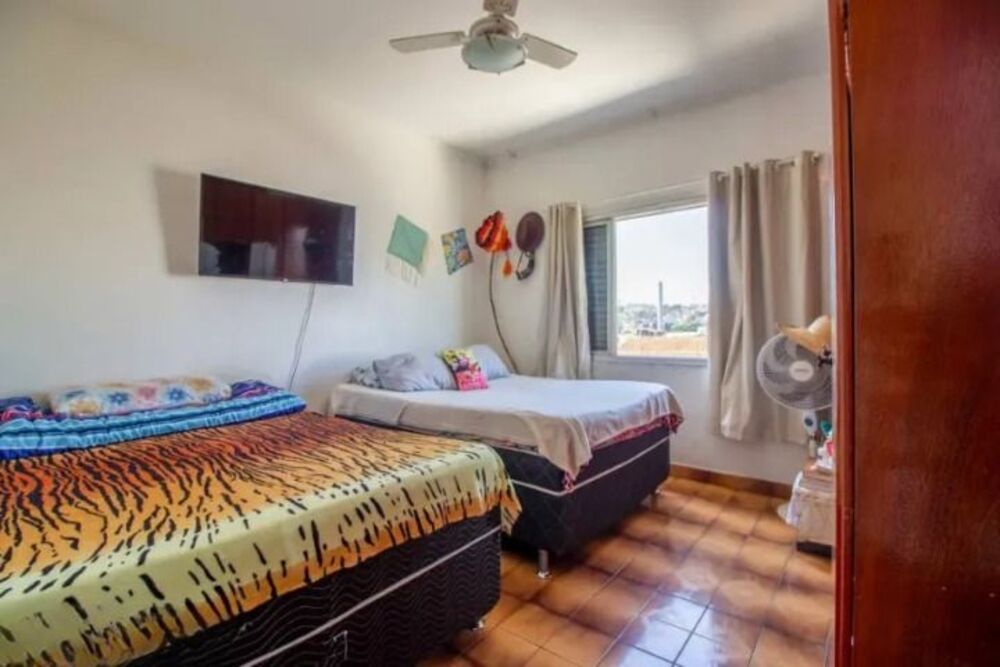 Casa, 5 quartos, 240 m² - Foto 4