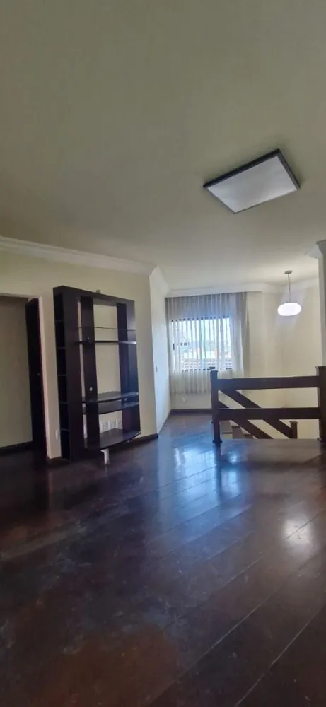 Sobrado, 4 quartos, 322 m² - Foto 2