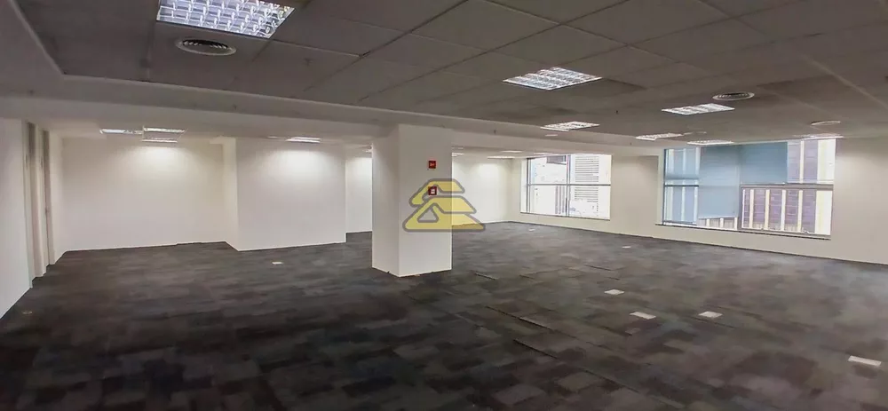 Prédio Inteiro, 11000 m² - Foto 1
