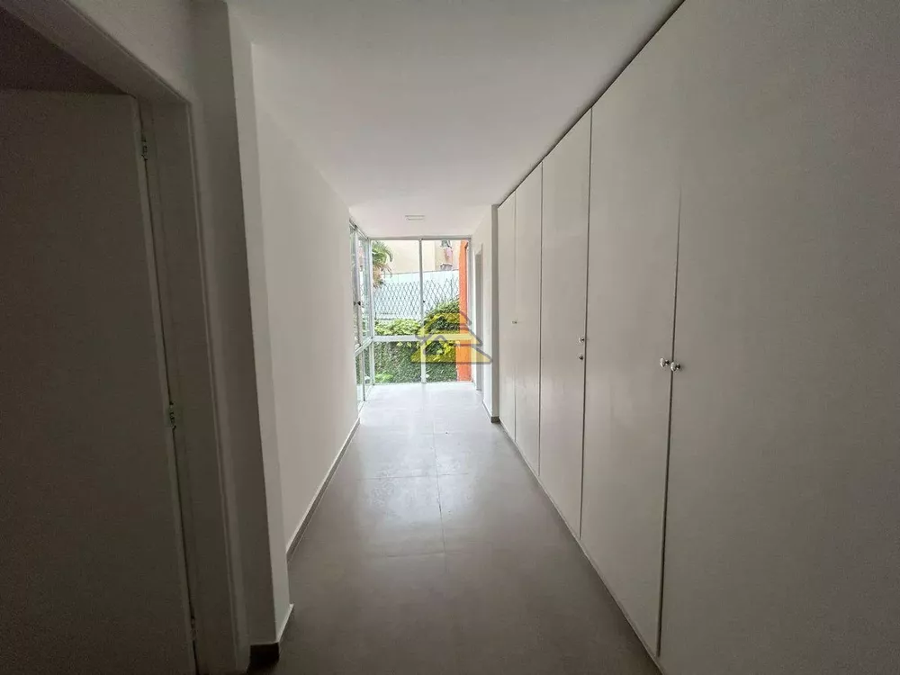 Casa, 3 quartos, 292 m² - Foto 4