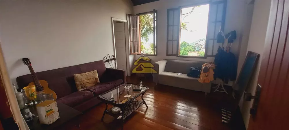 Casa, 5 quartos, 300 m² - Foto 1