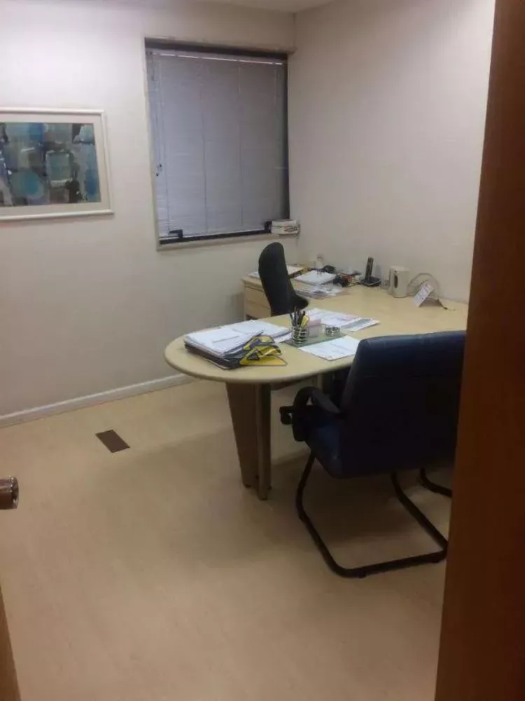 Sala-Conjunto, 300 m² - Foto 1
