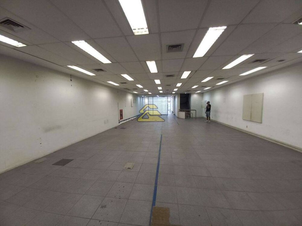 Loja-Salão, 1111 m² - Foto 1