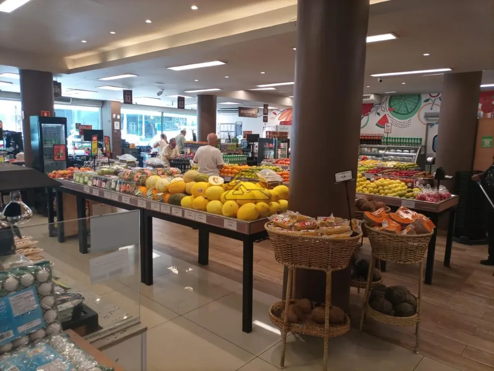 Loja-Salão, 855 m² - Foto 1