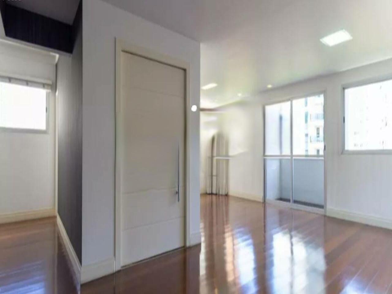 Apartamento à venda com 3 quartos, 175m² - Foto 1