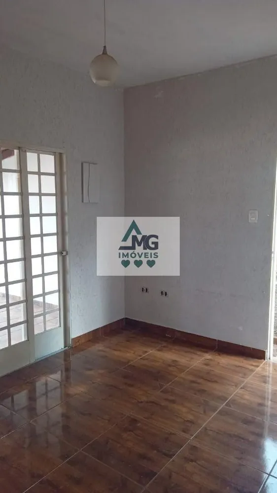 Casa, 5 quartos, 177 m² - Foto 4