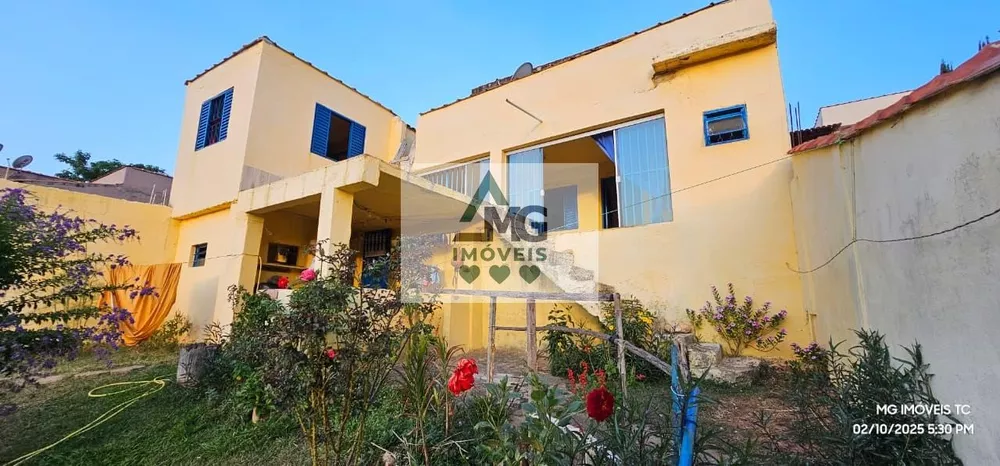 Casa, 3 quartos, 250 m² - Foto 1
