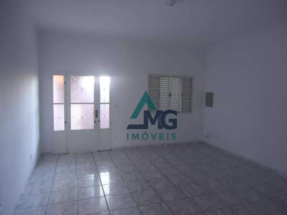 Casa à venda com 4 quartos, 249m² - Foto 5