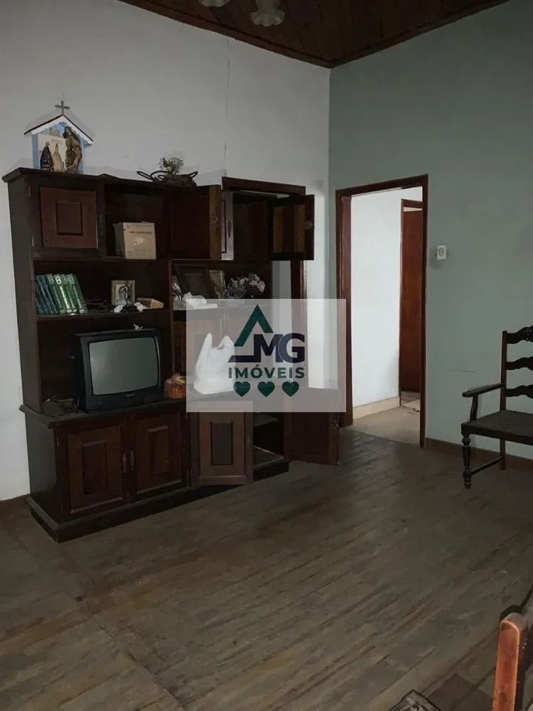 Casa, 3 quartos, 330 m² - Foto 2