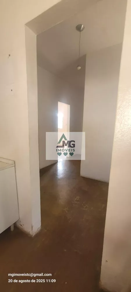 Casa, 2 quartos, 200 m² - Foto 1